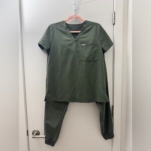 Figs Moss Khaki Olive Scrub Set